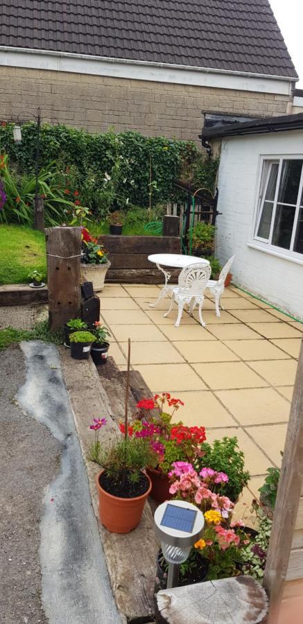 The Old Sun Private Cottage Frome Exterior foto